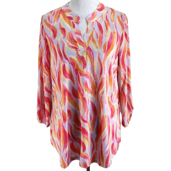 Dear Scarlett Lizzy Top Womens Size L Purple Pink Print 3/4 Sleeve Split Neck - Picture 1 of 7